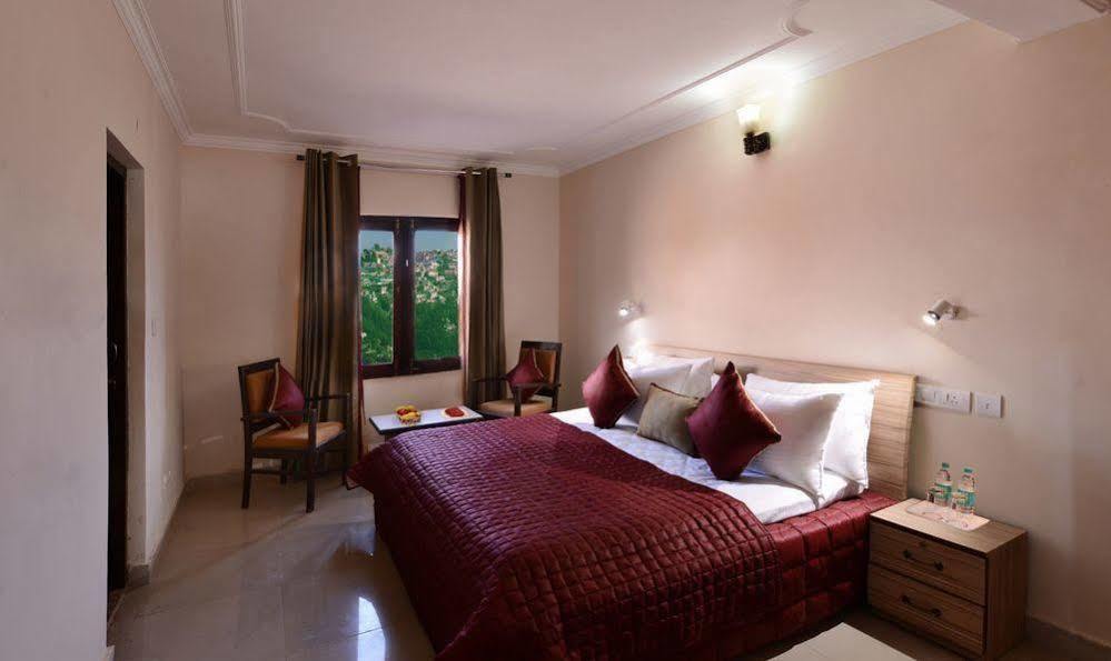 Hotel Ashiana Regency Šimla Exteriér fotografie